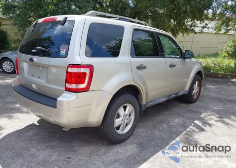 2012 Ford Escape Xlt z USA, uszkodzony, nr VIN 1FMCU0D76CKA03272